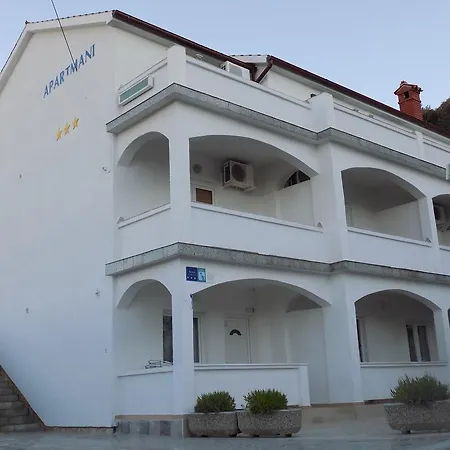25 Apartment